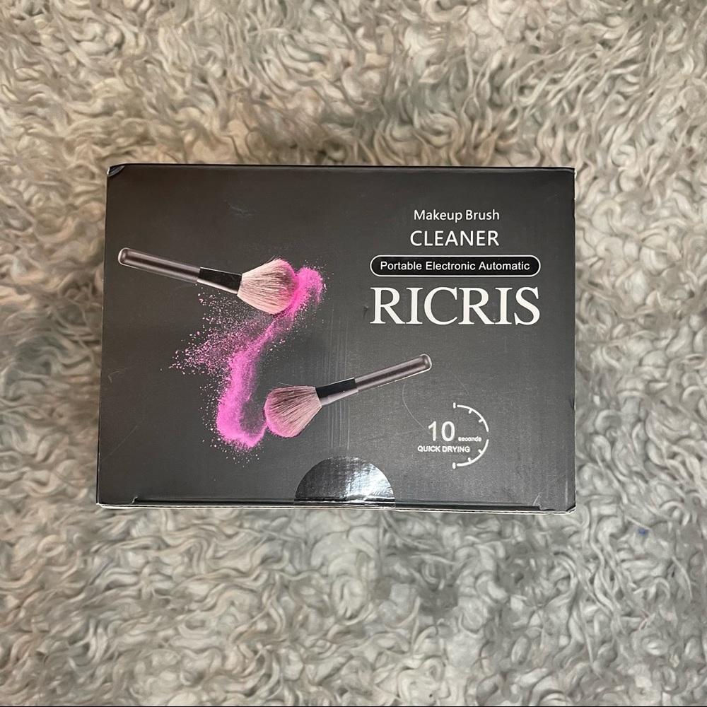 Electronic Makeup Brush Cleaner